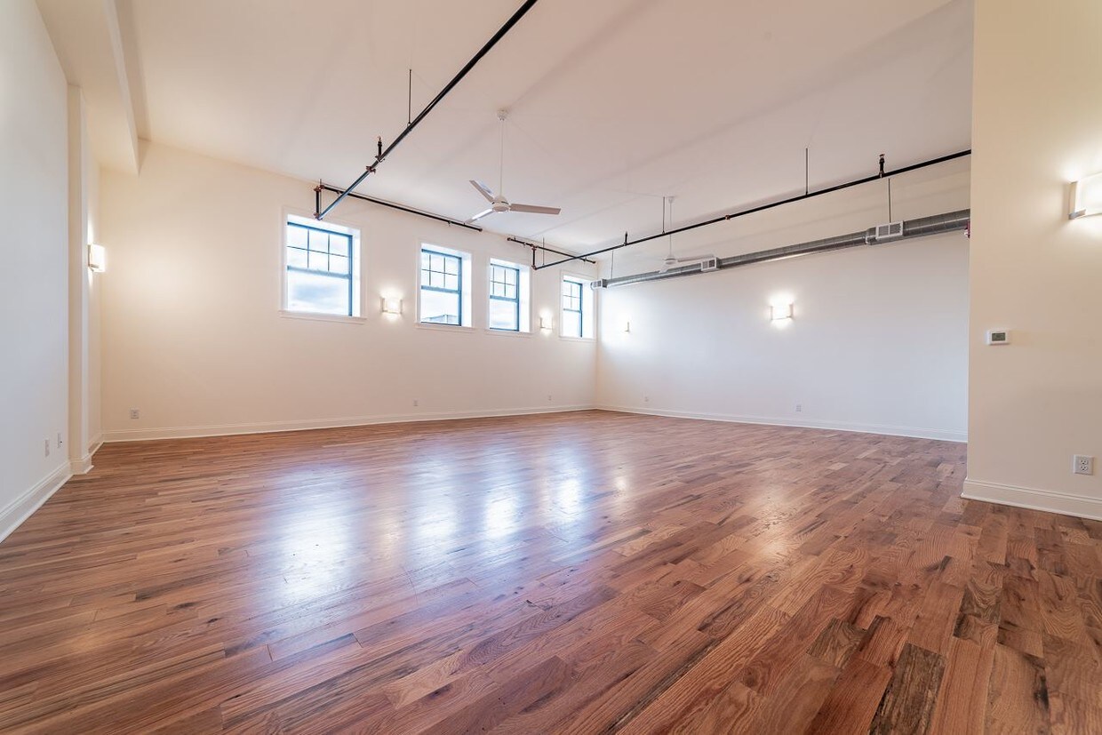 Foto principal - 124 Adams St
