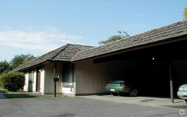 Primary Photo - 152 Floyd Ave