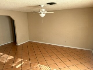 Building Photo - 858 Park Ave