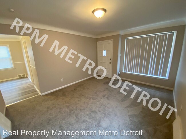 Building Photo - 3 br, 1 bath House - 17685 Five Points Dr