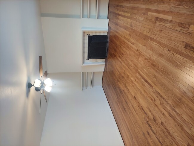 Building Photo - 1915 23rd St