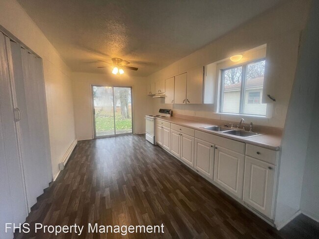 Building Photo - 2 br, 1 bath House - 1782 W Grapevine Drive