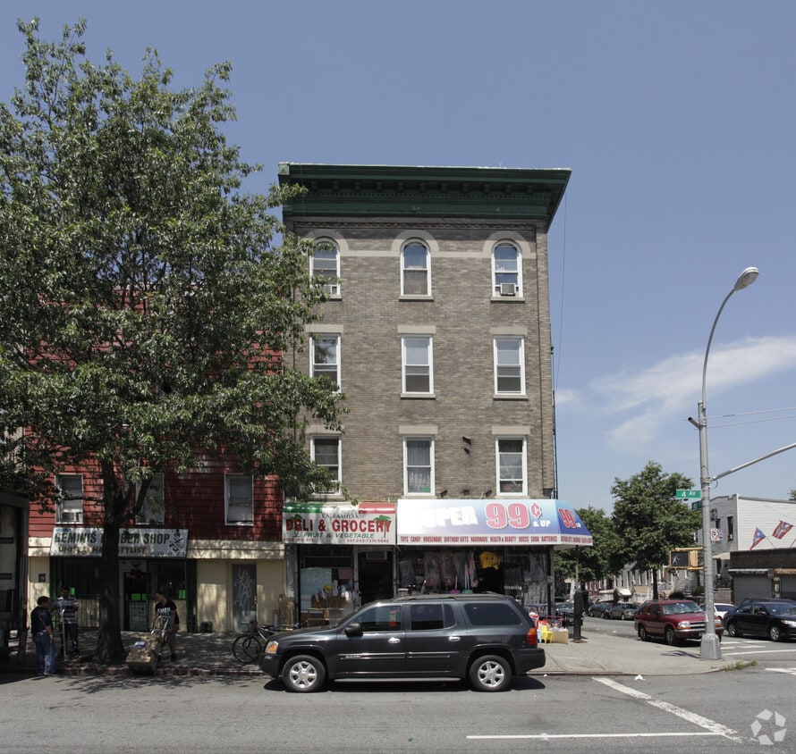 Building Photo - 4802 4th Ave
