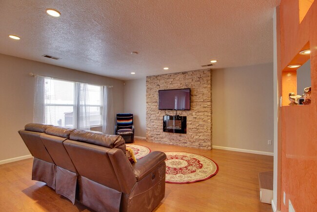 Foto del edificio - 1112 Alexandra St SW