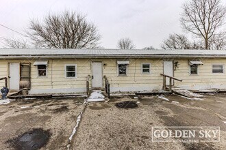 Building Photo - 2011 E 18th St