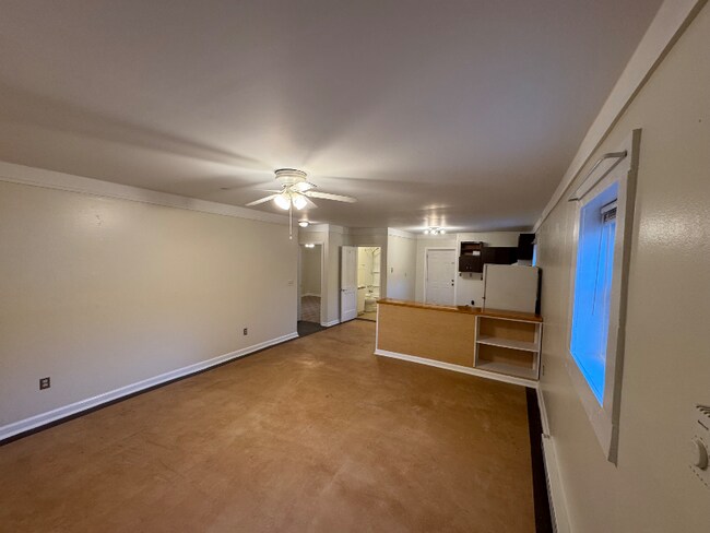 Foto del edificio - 706 Cherry Mountain St