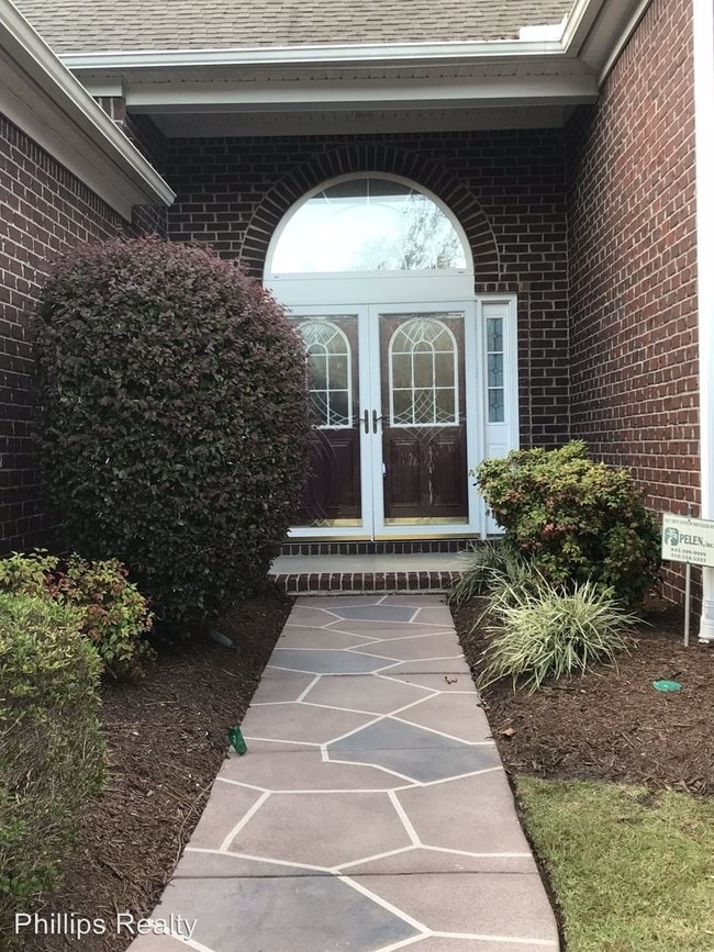 Building Photo - 3 br, 2 bath House - 5604 S. Blackmoor Drive