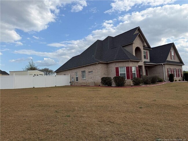 Foto del edificio - 115 Dairy Ct