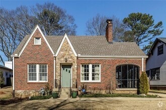 Building Photo - 2762 Arbor Ave SE