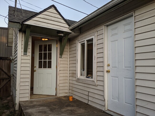 Foto del edificio - 216 Tyler Ln