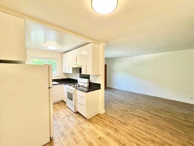 Foto del edificio - 14041 Moorpark St