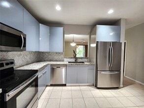 Building Photo - 5489 NW 90th Ave