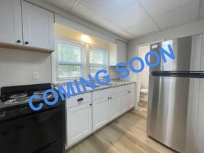 Building Photo - 45 Ashland St