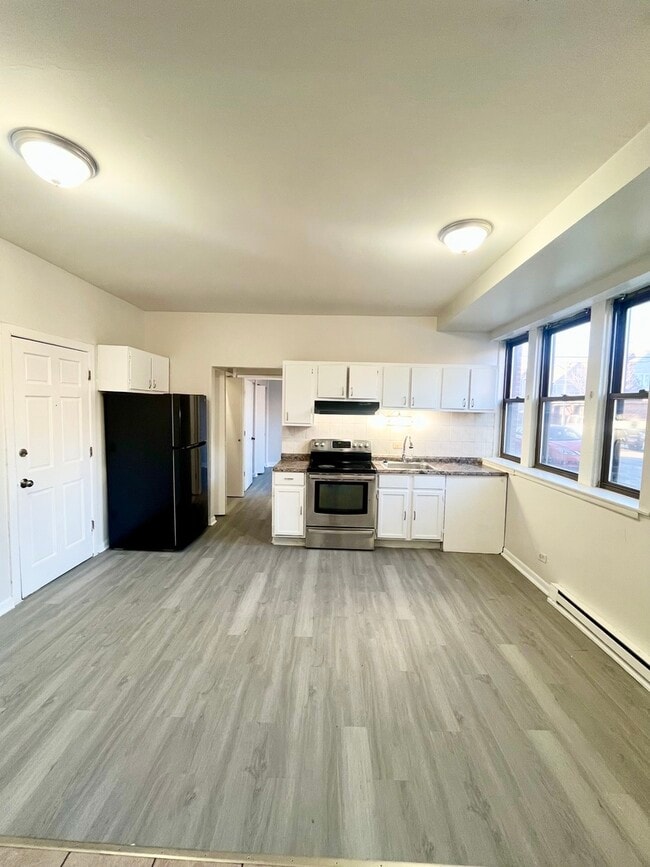 Foto del edificio - 2700 S Hamlin Ave