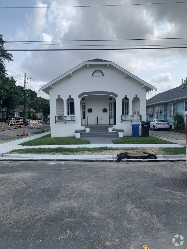 Front Exterior - 7331 Spruce St