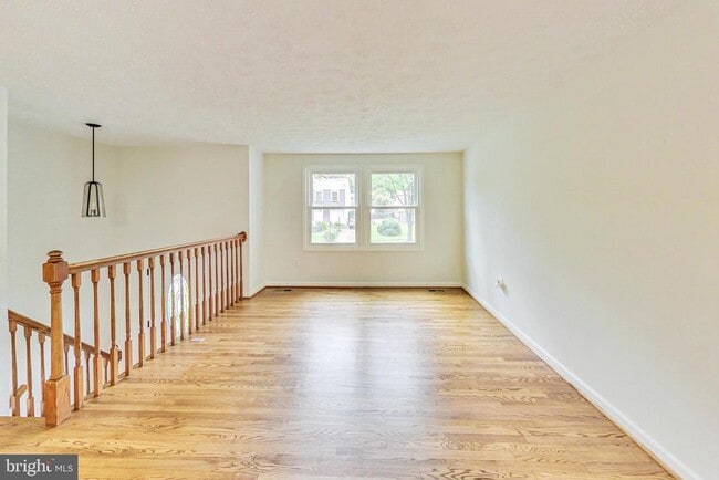 Building Photo - 6307 Willow Way