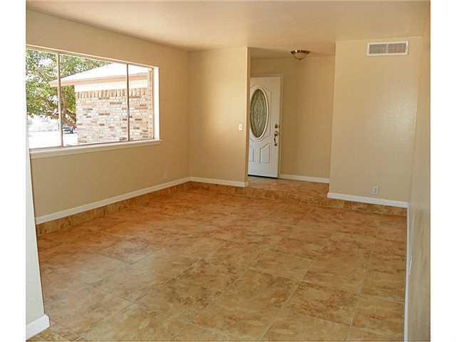 Foto del edificio - 333 Lomont Dr