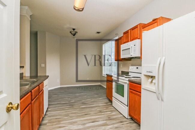 Foto del edificio - 6517 Chestnut Lake Crossing