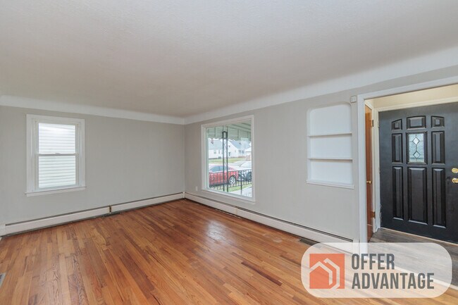 Building Photo - 25370 Drakefield Ave