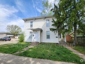 Building Photo - 620 College Ave