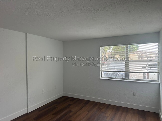 Building Photo - 2268 SW 81st Ave