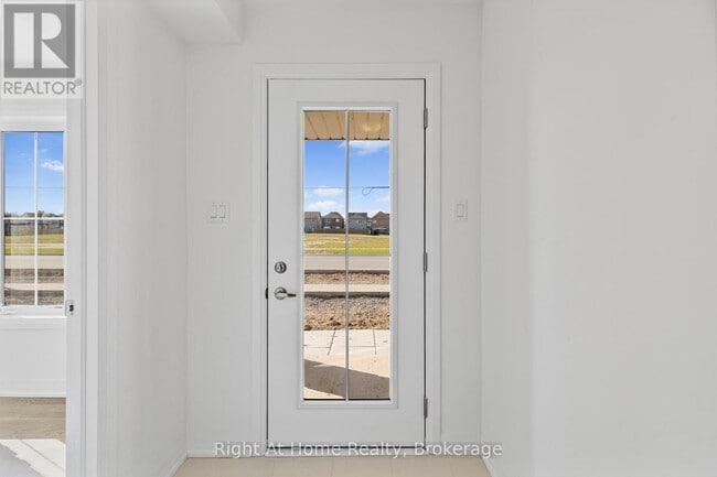 Photo du bâtiment - 9 Lilac Ln