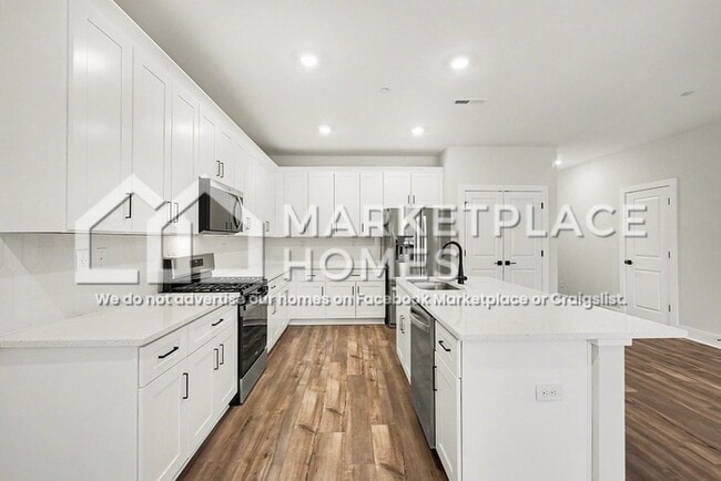 Building Photo - 4039 Norman Dr