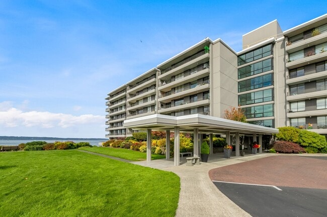 Building Photo - 2Br/1.5Ba Seattle Condo