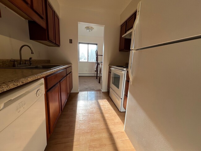 Building Photo - 912 Cherry Hill Dr