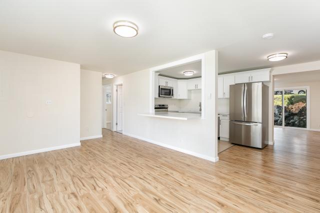 Building Photo - 4 bedroom in Renton WA 98056