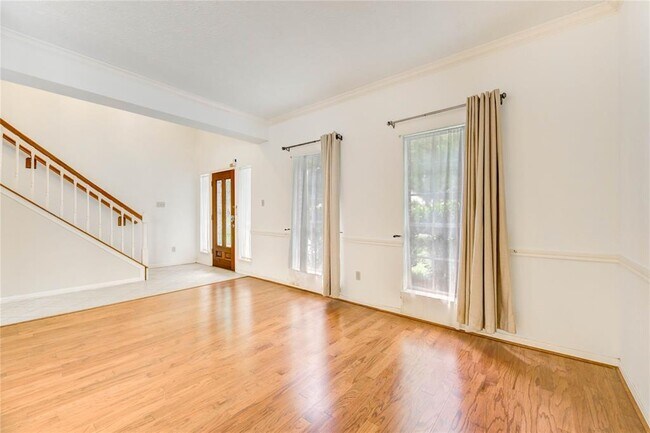 Building Photo - 1230 Manchester Cir
