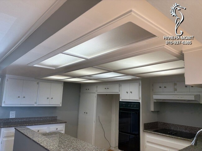 Building Photo - 367