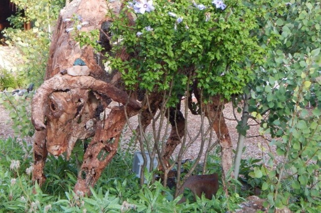 Fotografía del edificio - 2835 W Alameda St