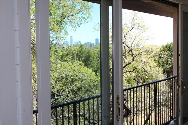 Foto del edificio - 1000 Liberty Park Dr