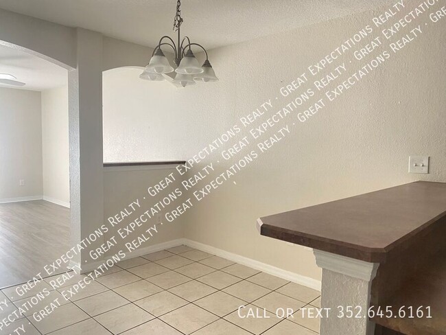 Building Photo - 10572 SE 67 Ct