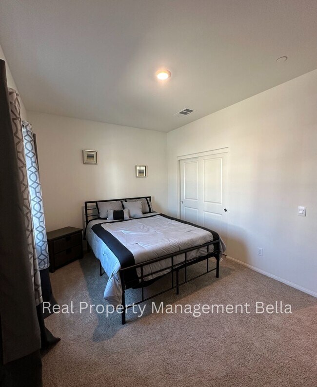 Foto del edificio - 4 Bed 3 Bath New Build Home in Perris- Mov...