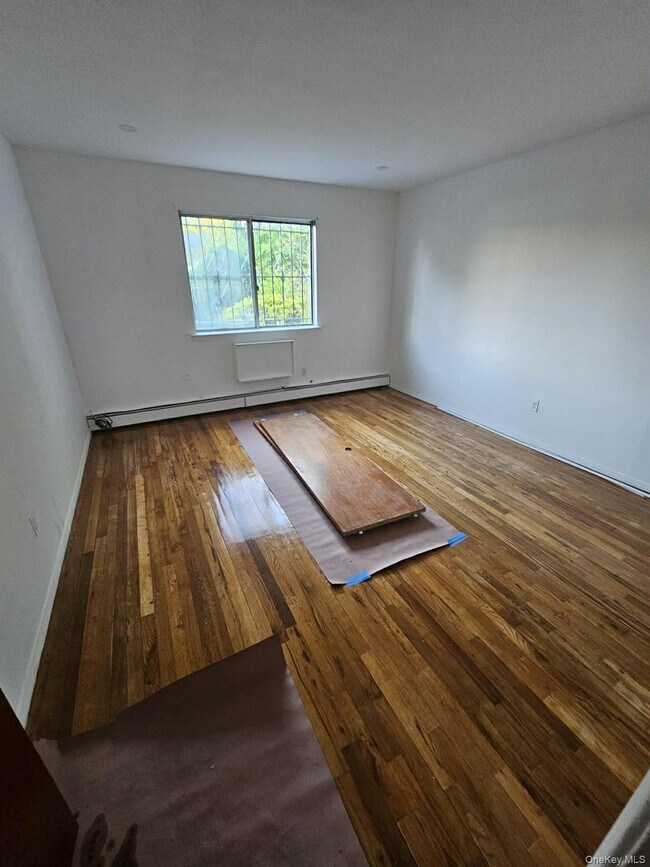 Foto del edificio - 179-12 145th Ave