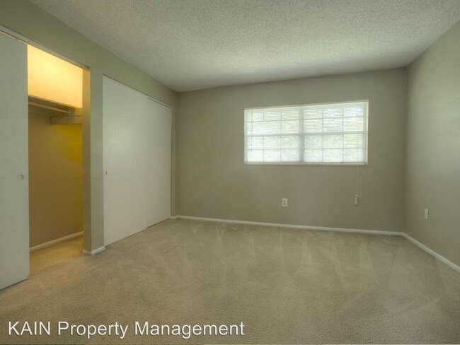 Building Photo - 14305 Lucerne Dr