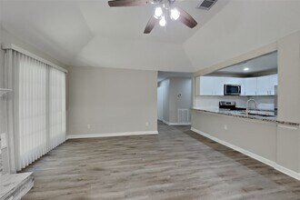 Building Photo - 2314 Pebbledowne Cir