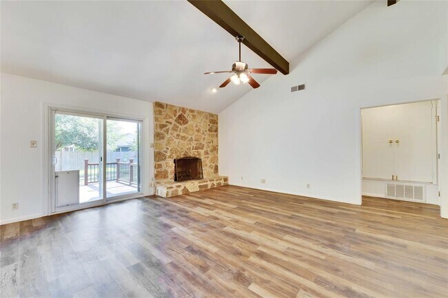Building Photo - 3411 Monument Dr
