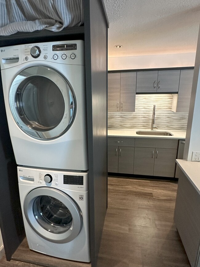 Building Photo - 338 Georgetown Dr