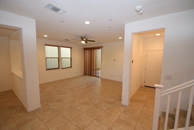 Foto del edificio - 1816 Golden Willow Ave