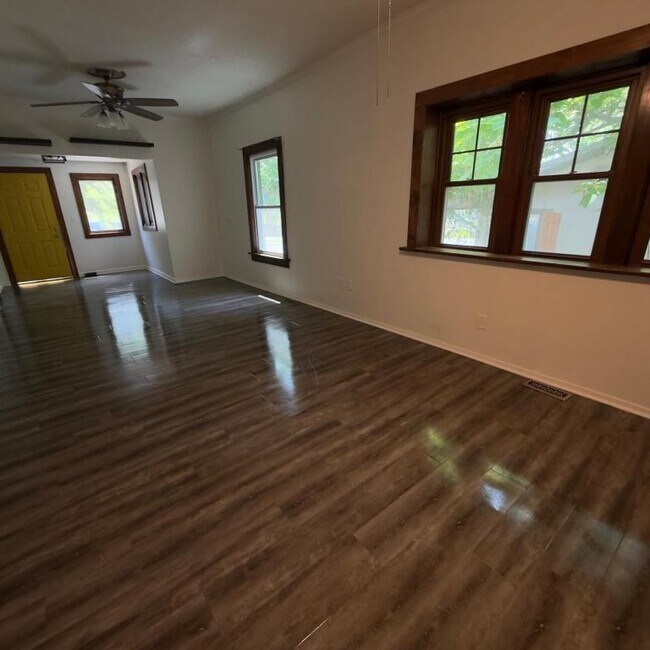 Foto del edificio - 917 Kirkwood Ave