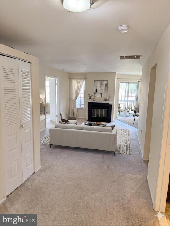 Foto del edificio - 4332 Bayberry Ct