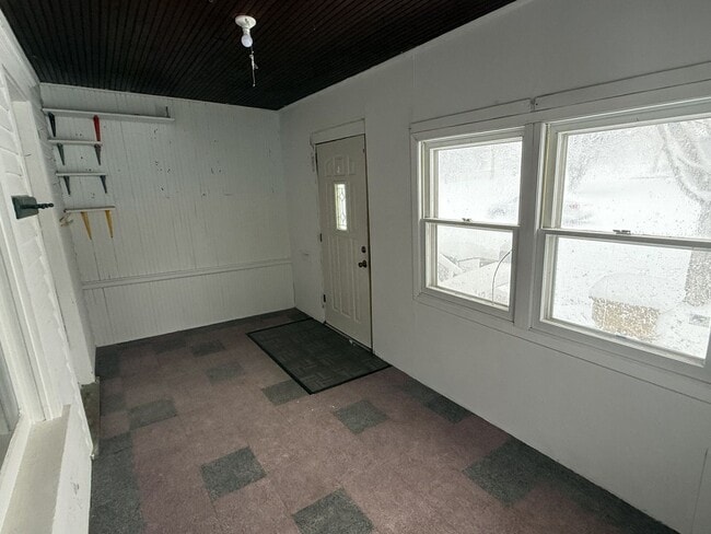 Foto del edificio - 325/327 3rd St NE