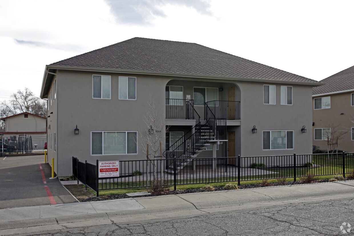 3366 Lerwick Rd, Sacramento, CA 95821 Apartments in Sacramento, CA