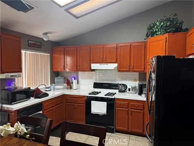 Foto del edificio - 31816 Robert Rd