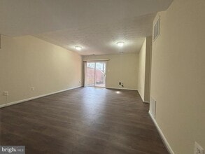 Building Photo - 2444 Rolling Plains Dr