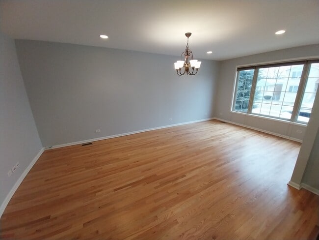 Foto del edificio - 4552 N Newland Ave