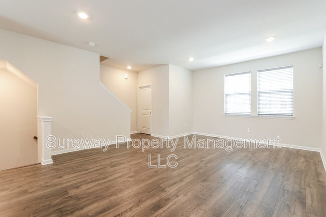 Building Photo - 4 Naples Ln